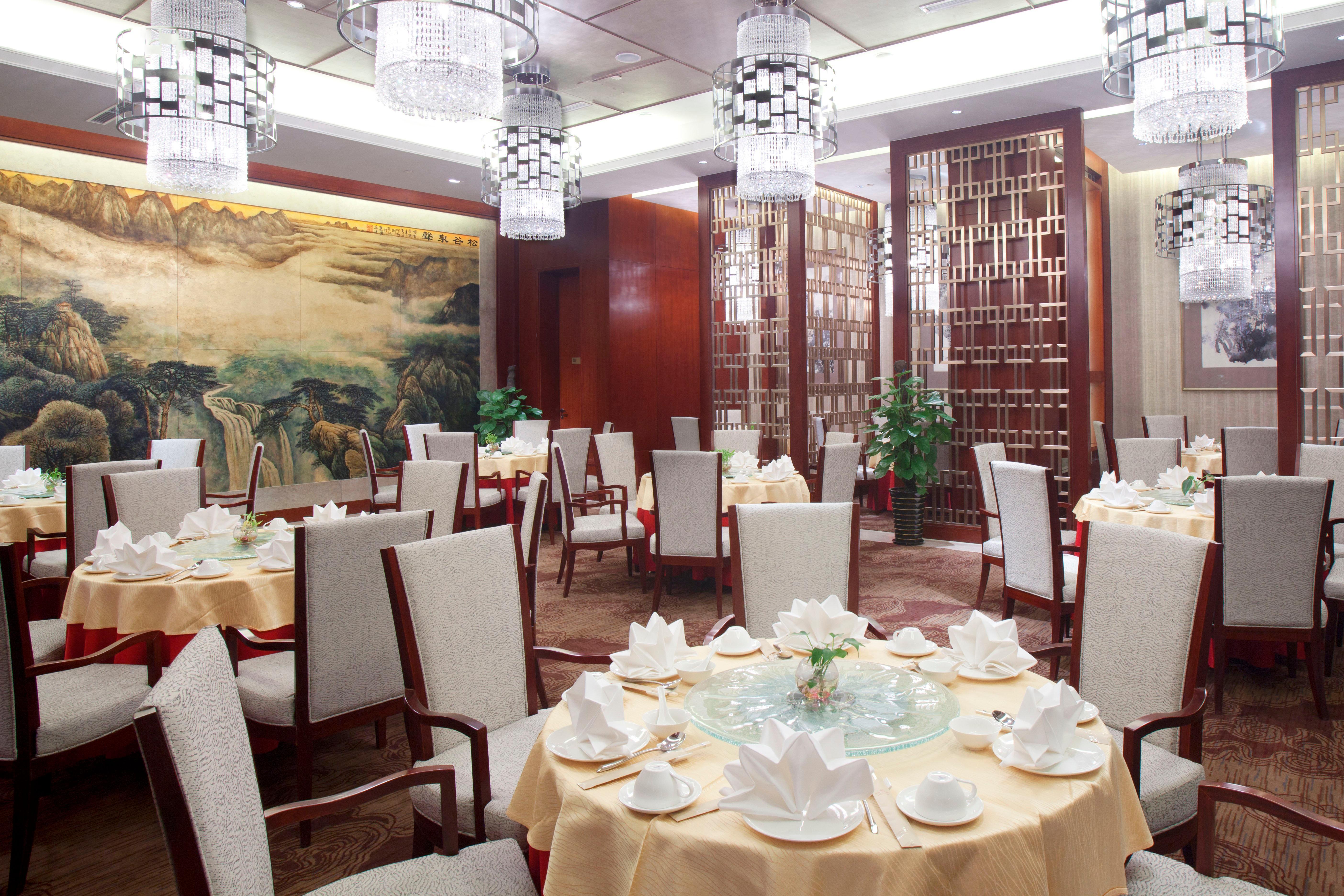 Hotel Crowne Plaza Xiangyang By Ihg Exterior foto