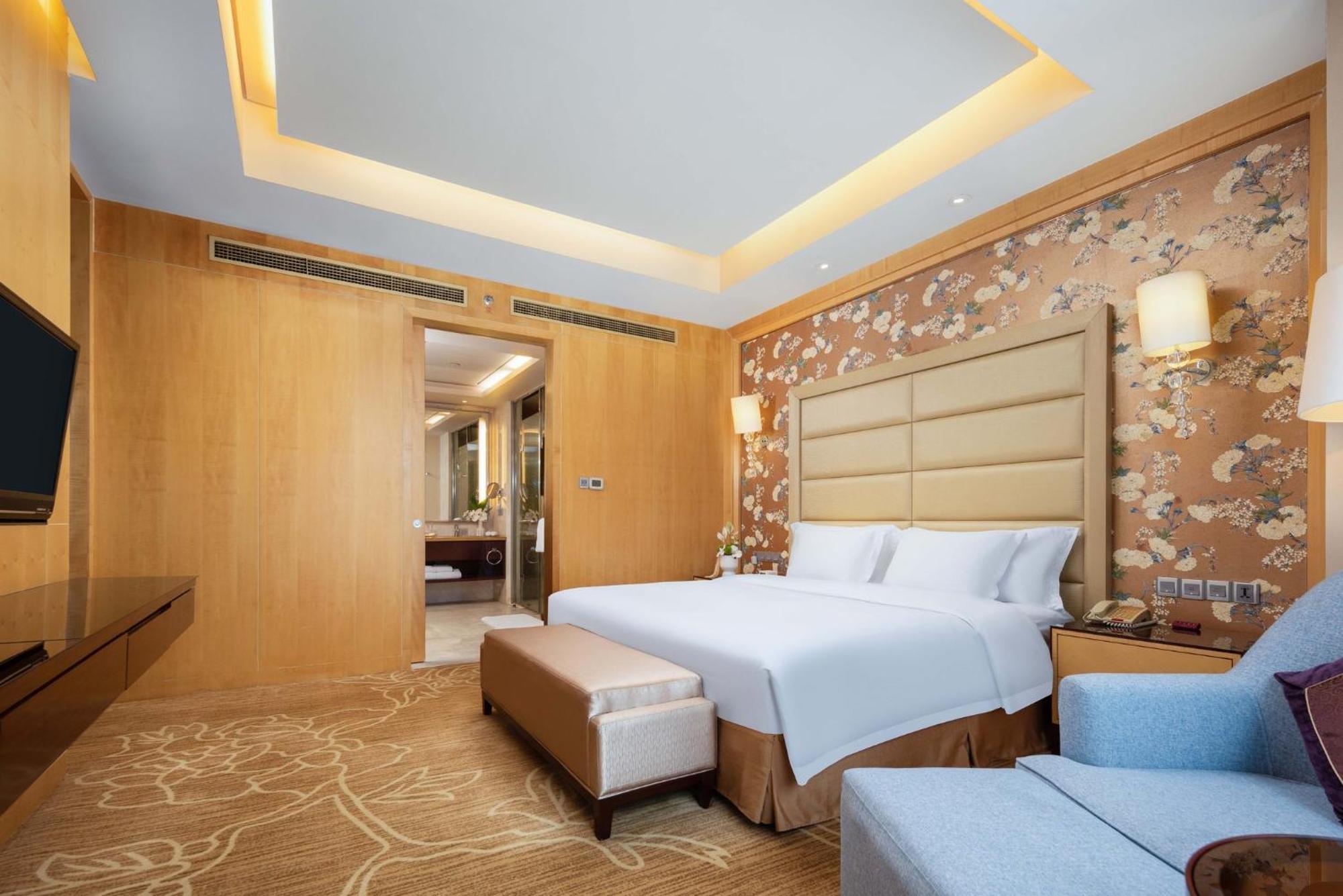 Hotel Crowne Plaza Xiangyang By Ihg Exterior foto