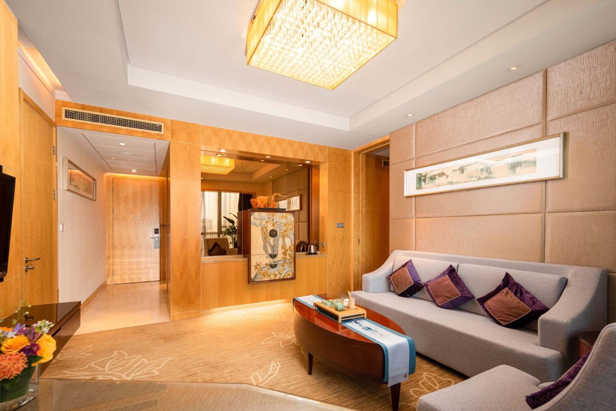 Hotel Crowne Plaza Xiangyang By Ihg Exterior foto